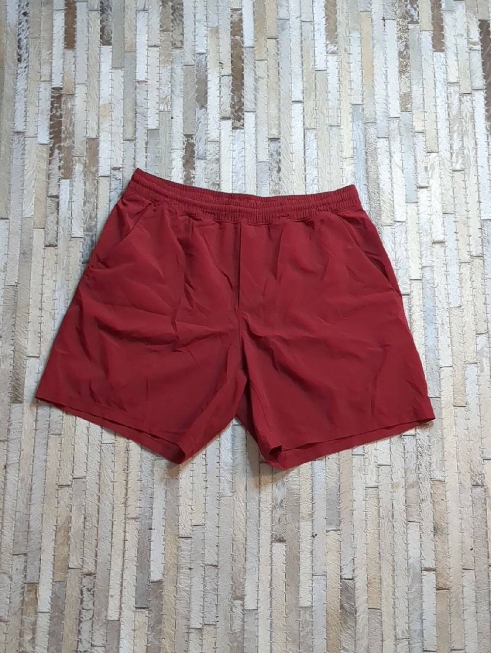 Lululemon Men's L Pace Breaker 7" Linerless Mulled Wine Red Shorts